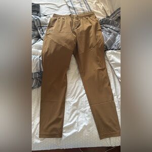 Under Armour Men's Tan Performance Pants